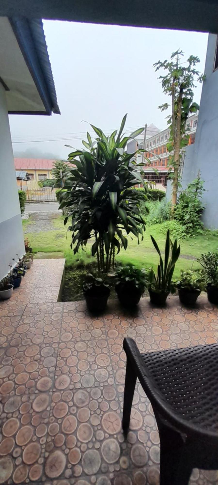 Arnolds Familly Homestay Bajawa Exterior foto