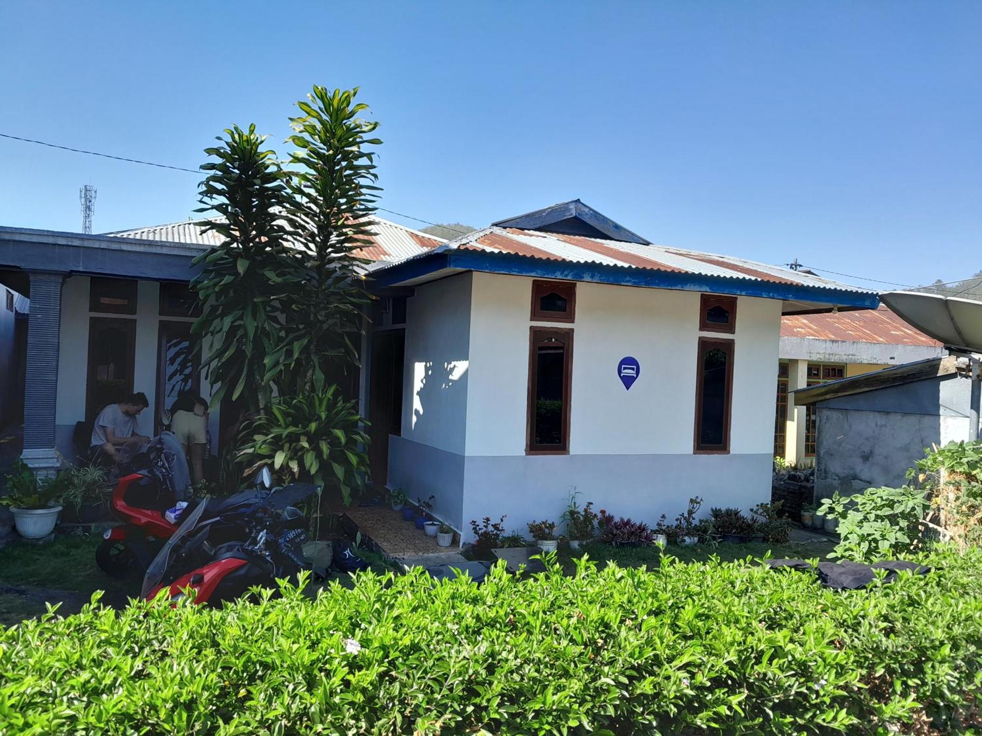 Arnolds Familly Homestay Bajawa Exterior foto